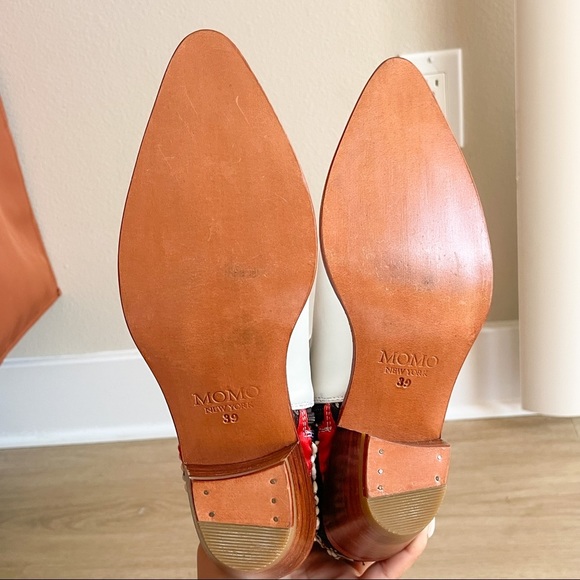 MOMO New York | TRIBAL EMBROIDERED POINTED ANKLE BOOTS NALIA Size: 8 - Picture 9 of 13